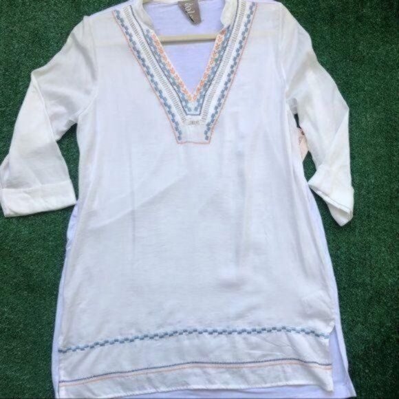 Embroidered Long top featuring 3/4ths sleeves by Dola Anthropologie - Picture 2 of 8